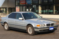 BMW 740i　サンルーフ付き