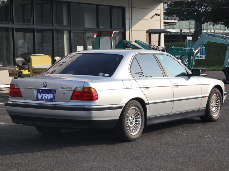 BMW 740i サンルーフ付き | VRP｜岐阜の機械設計会社です。旧車