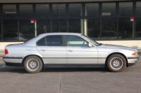 BMW 740i　サンルーフ付き